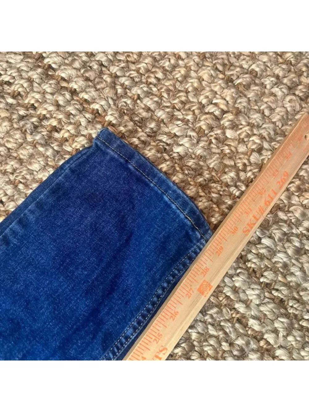 Levi's 513 Slim Straight Jeans Mens 31x32 Blue Denim Red Tab Medium Wash⁠